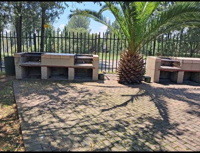 2 BEDROOM FLAT FOR SALE IN ABRAHAMSRUST
